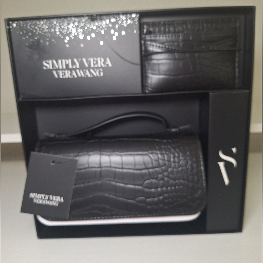 Simply Vera Vera Wang Black Croc Embossed Crossbody